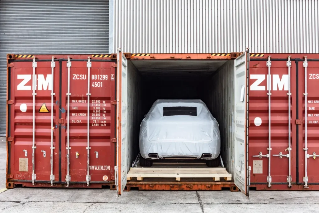 Hhla Unikai Conro Container Mit Pkw